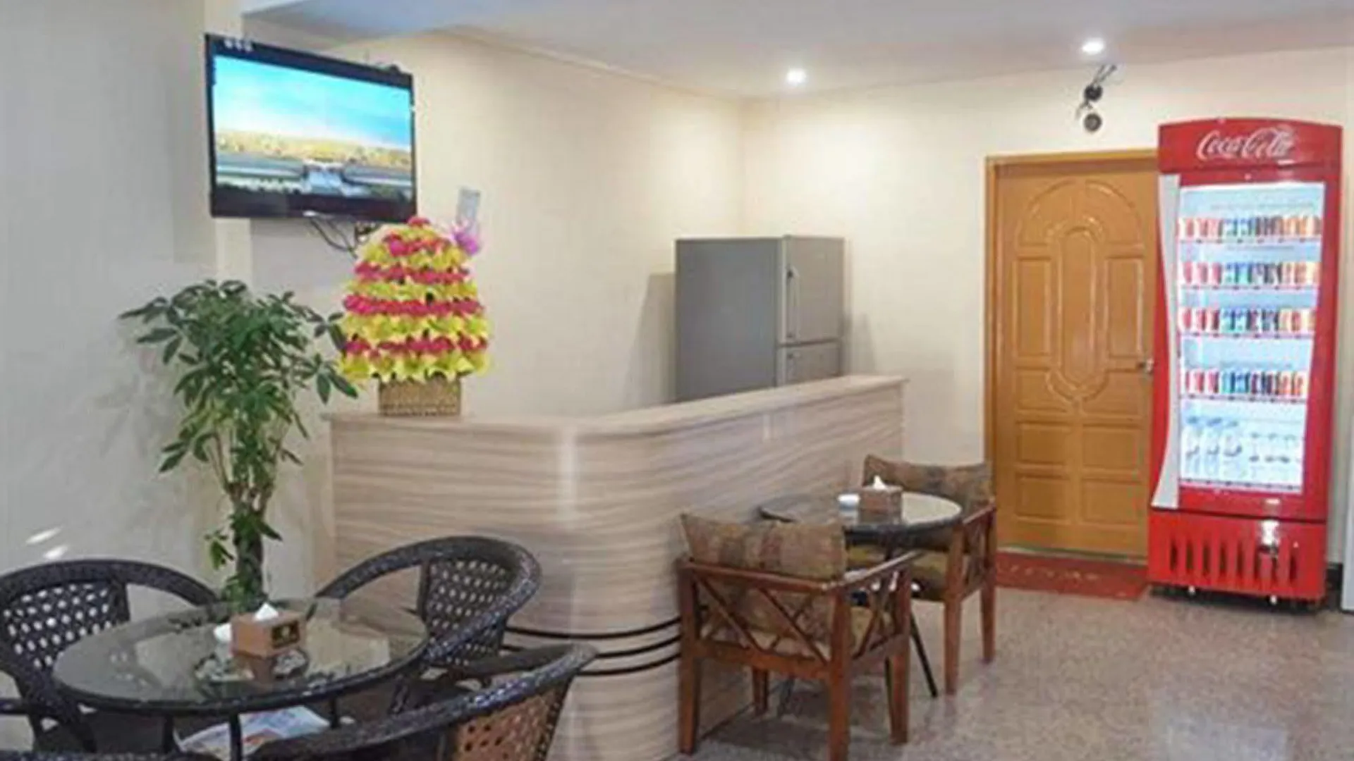 Good Luck Hotel Янгон